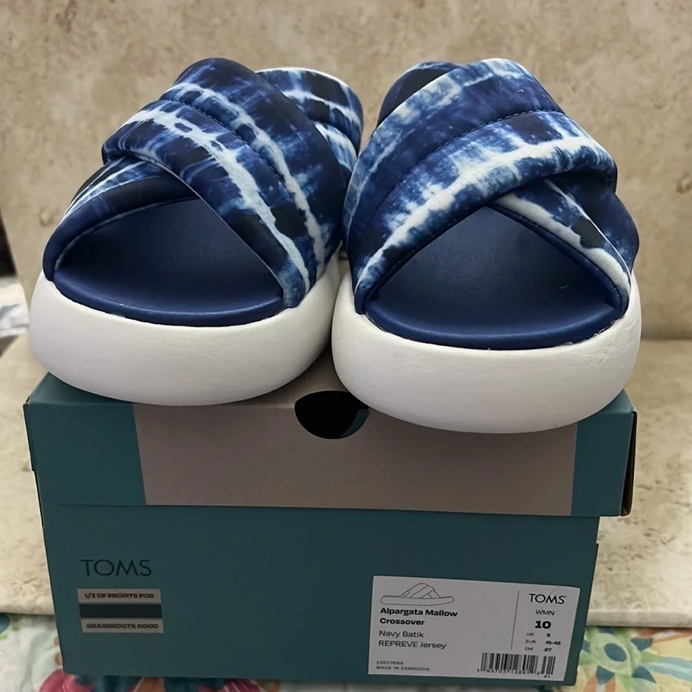TOMS Alpargata Mallow Crossover Navy Batik Slides NIB sz 10